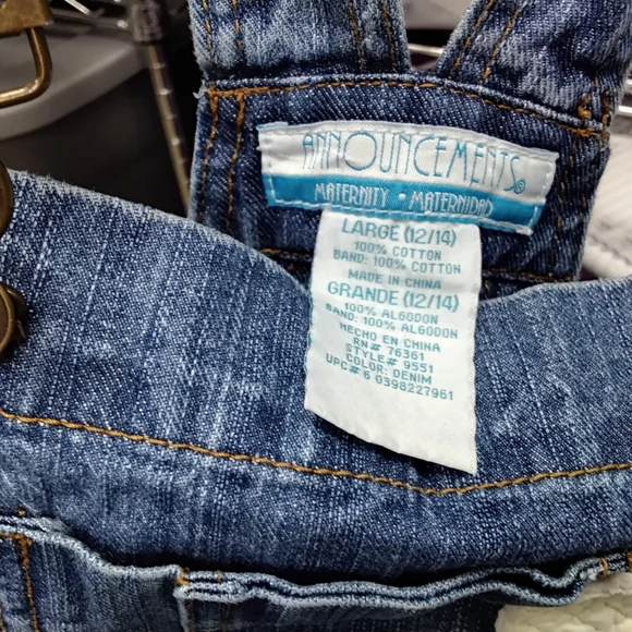 3917 Size Large Up Cycled Denim Overall Shorts with Green Appliqué - Picture 7 of 7